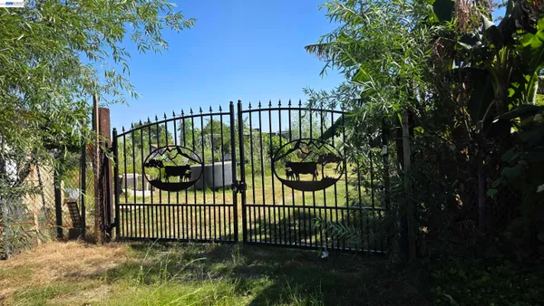 $399,000 | 3541 Howsley Road, Pleasant Grove, CA 95668