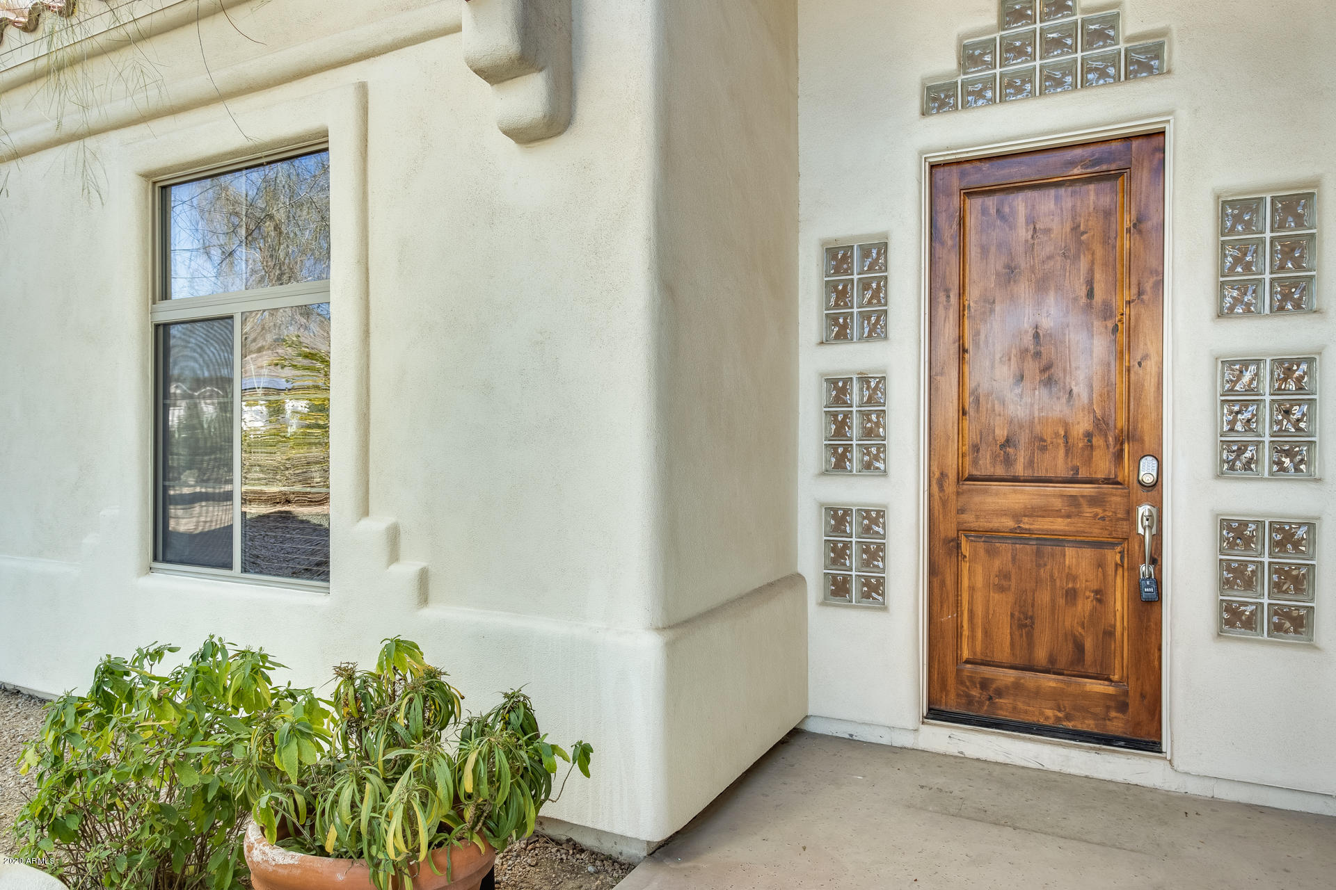 1005 East Hearn Road Phoenix, AZ 85022 - Photo 8 of 33