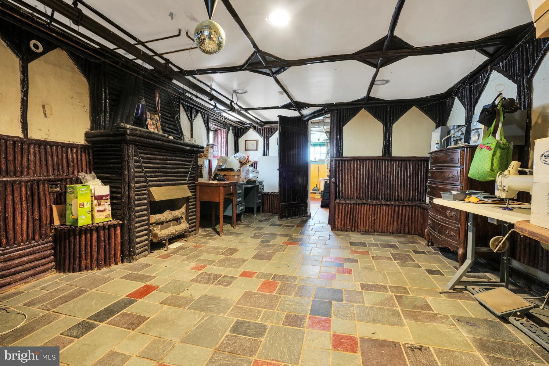 201 Bayard Road Upper Darby, PA 19082 - Photo 23 of 36