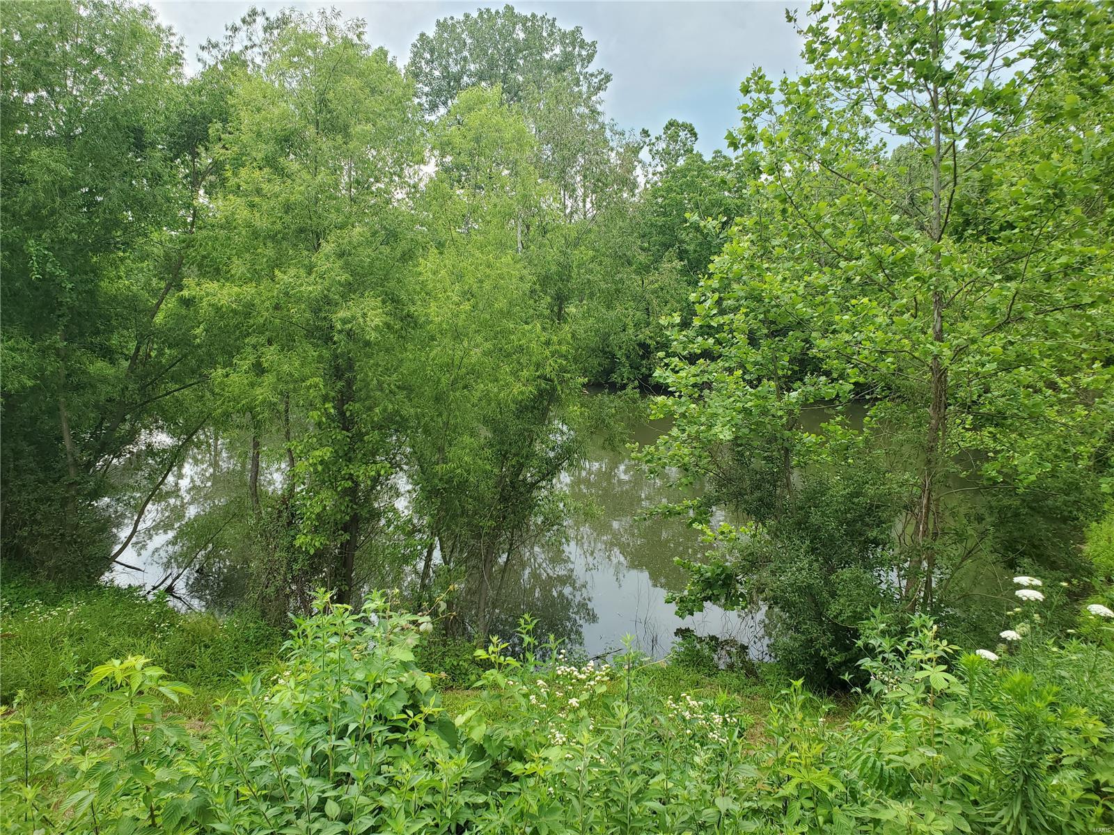 8095 Lost Bridge Road Bethalto, IL 62010 - Photo 2 of 5