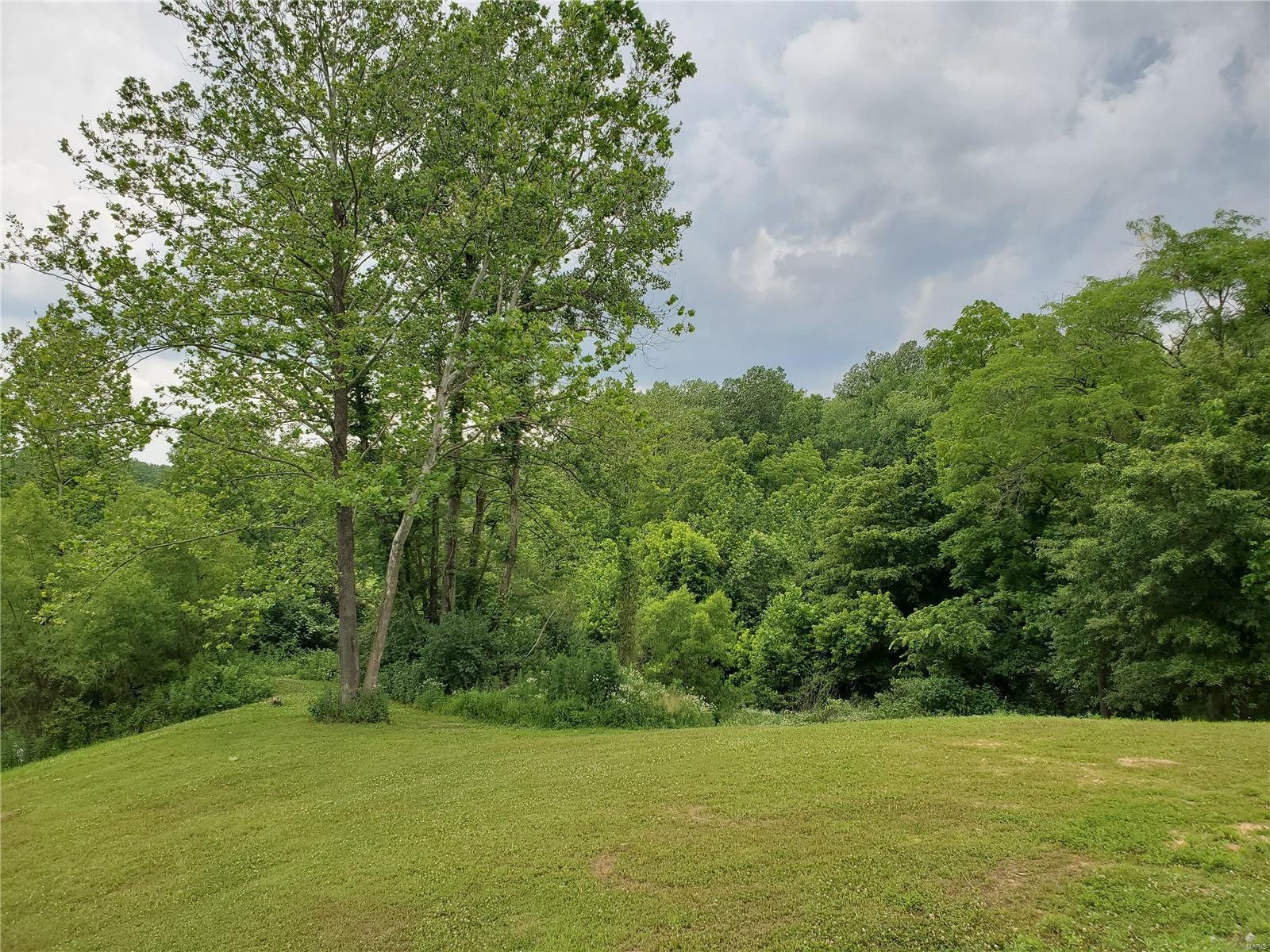 8095 Lost Bridge Road Bethalto, IL 62010 - Photo 4 of 5