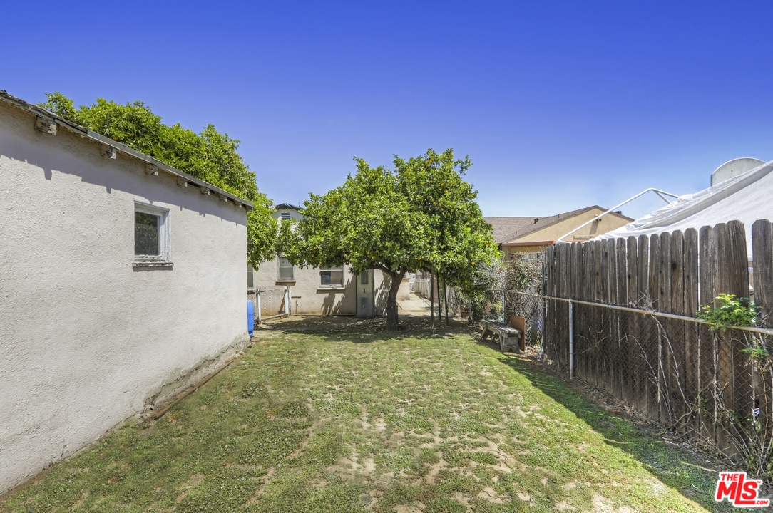 4053 Verdugo Road Los Angeles, CA 90065 - Photo 40 of 45 a view of a backyard with a large tree