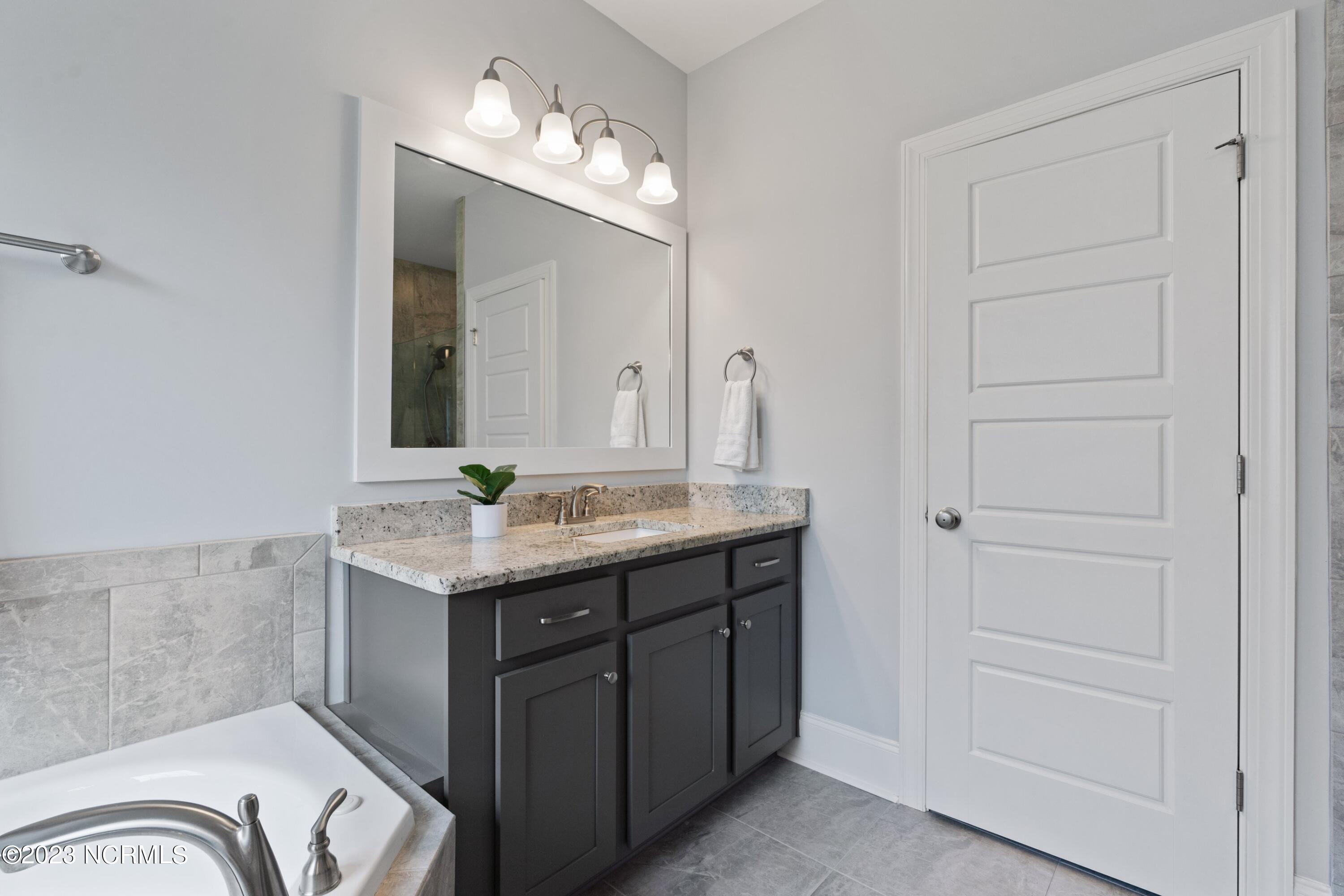 427 Canter Crest Road Hampstead, NC 28443 - Photo 23 of 36 021-427CanterCrestRoad-Hampstead-NC-2844