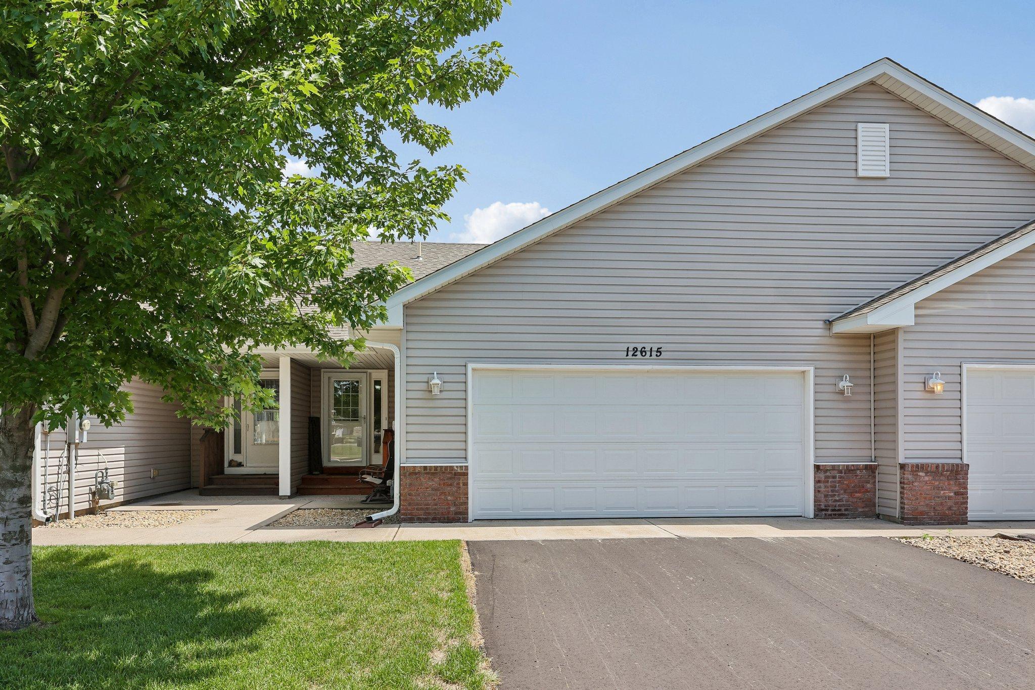 12615 Pond View Road Zimmerman, MN 55398 - Photo 2 of 27