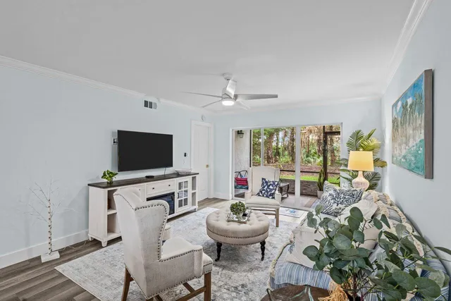 $3,500 | 2001 Sabal Ridge Court, Unit A, Palm Beach Gardens, FL 33418