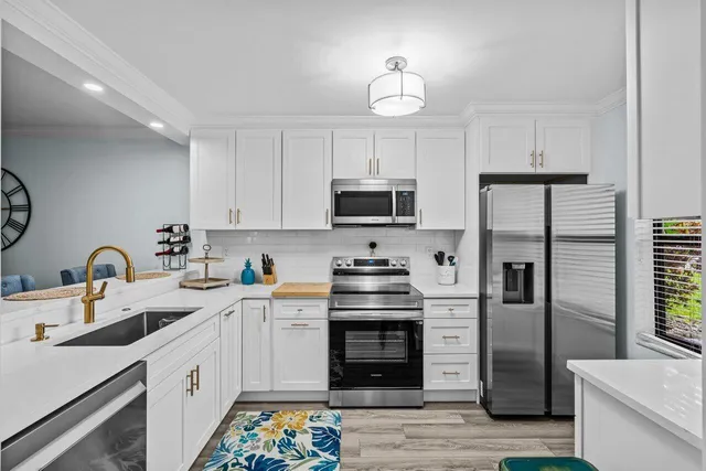 $3,500 | 2001 Sabal Ridge Court, Unit A, Palm Beach Gardens, FL 33418