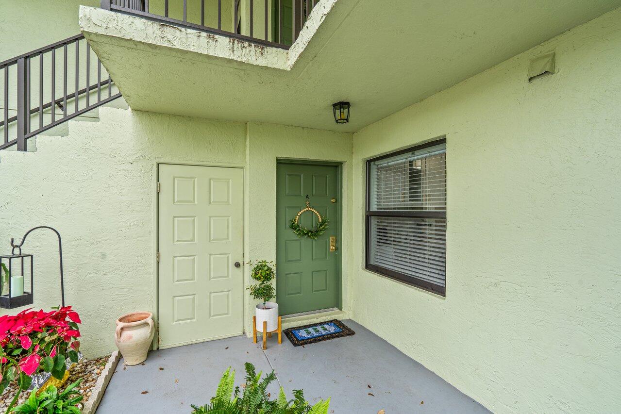 2001 Sabal Ridge Court, Unit A Palm Beach Gardens, FL 33418 - Photo 3 of 49 Front Entrance