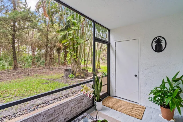 $3,500 | 2001 Sabal Ridge Court, Unit A, Palm Beach Gardens, FL 33418