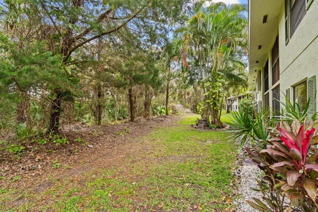 $3,500 | 2001 Sabal Ridge Court, Unit A, Palm Beach Gardens, FL 33418