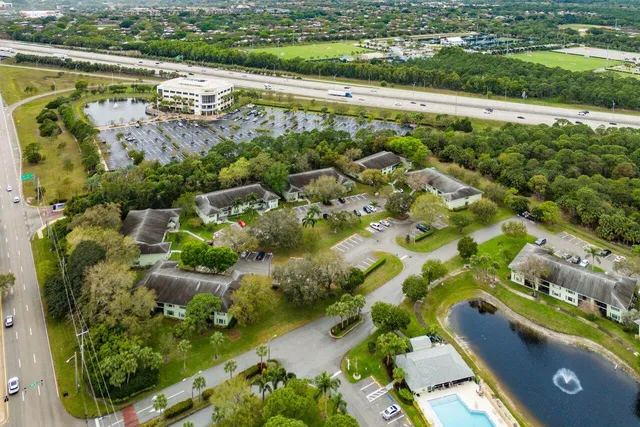 $3,500 | 2001 Sabal Ridge Court, Unit A, Palm Beach Gardens, FL 33418