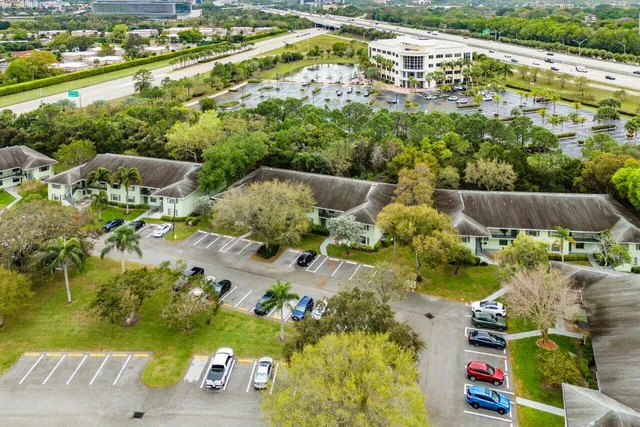 $3,500 | 2001 Sabal Ridge Court, Unit A, Palm Beach Gardens, FL 33418