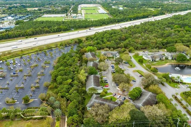 $3,500 | 2001 Sabal Ridge Court, Unit A, Palm Beach Gardens, FL 33418