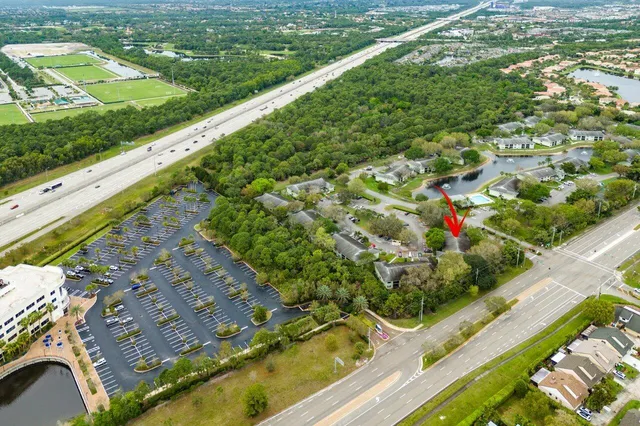 $3,500 | 2001 Sabal Ridge Court, Unit A, Palm Beach Gardens, FL 33418