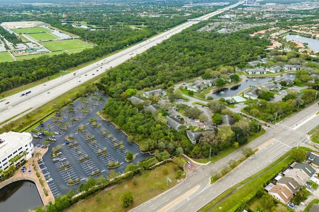 $3,500 | 2001 Sabal Ridge Court, Unit A, Palm Beach Gardens, FL 33418