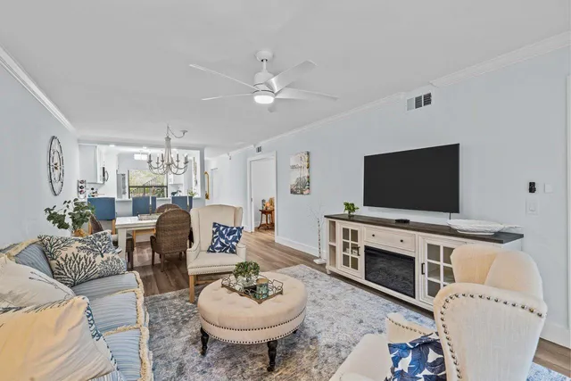 $3,500 | 2001 Sabal Ridge Court, Unit A, Palm Beach Gardens, FL 33418