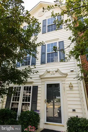 $2,600 | 20941 Killawog Terrace, Ashburn, VA 20147