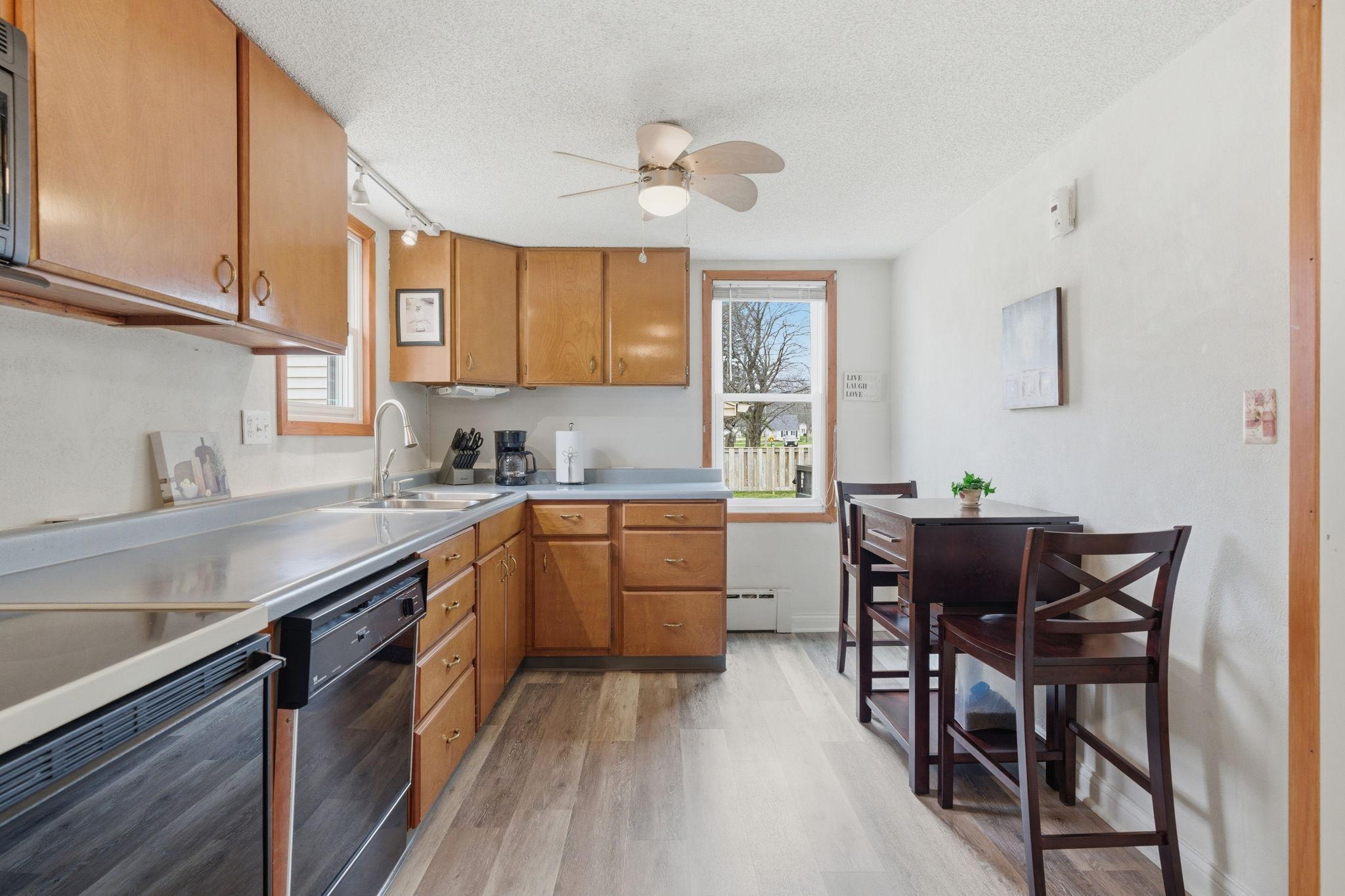 2304 15th Avenue Southwest Austin, MN 55912 - Photo 13 of 29