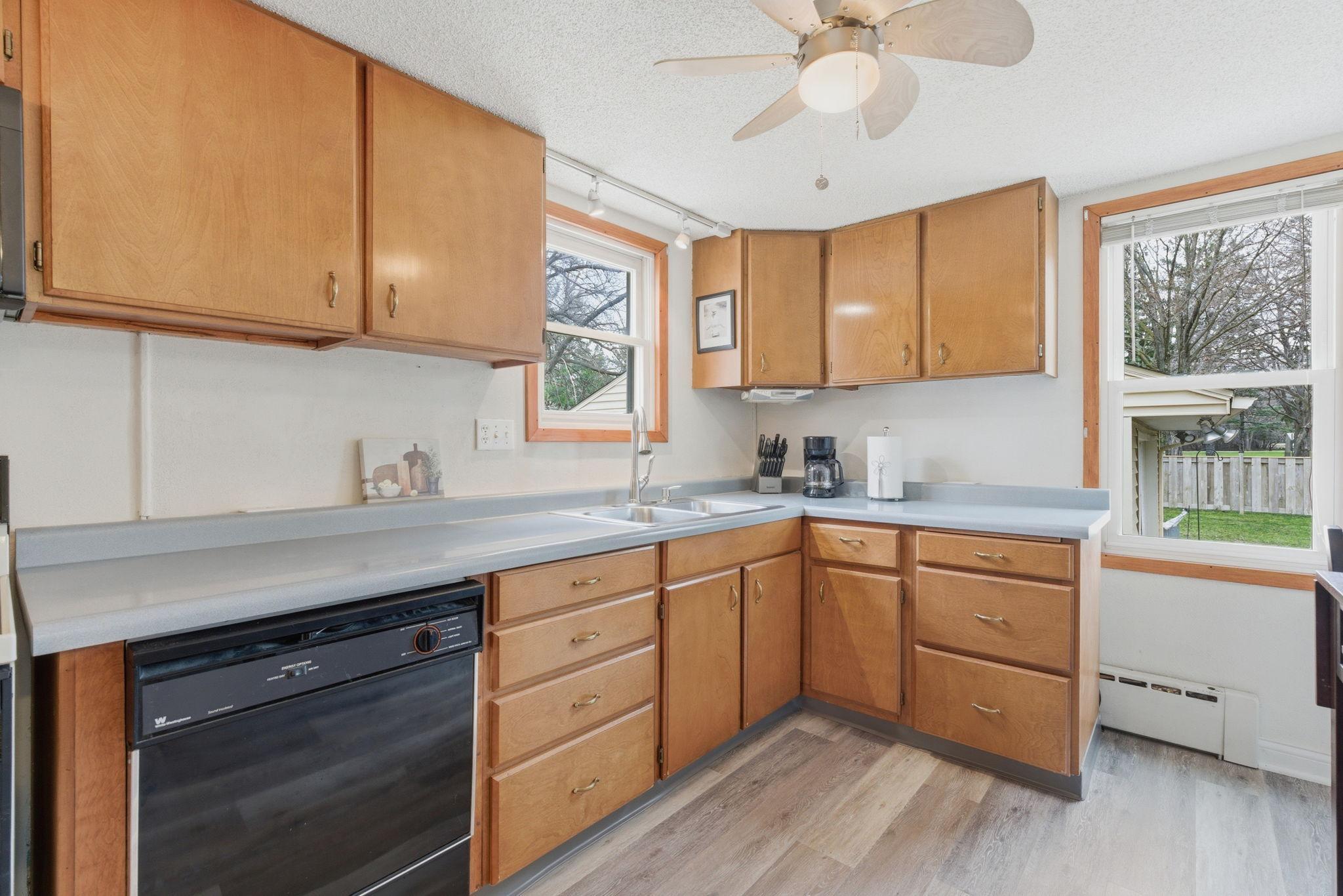 2304 15th Avenue Southwest Austin, MN 55912 - Photo 16 of 29