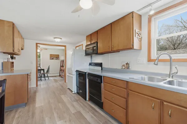 $224,900 | 2304 15th Avenue Southwest, Austin, MN 55912