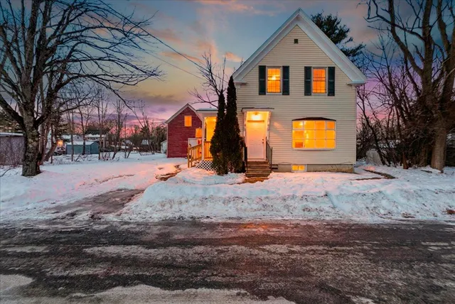 $315,000 | 3 Sampson Street, Richmond, ME 04357