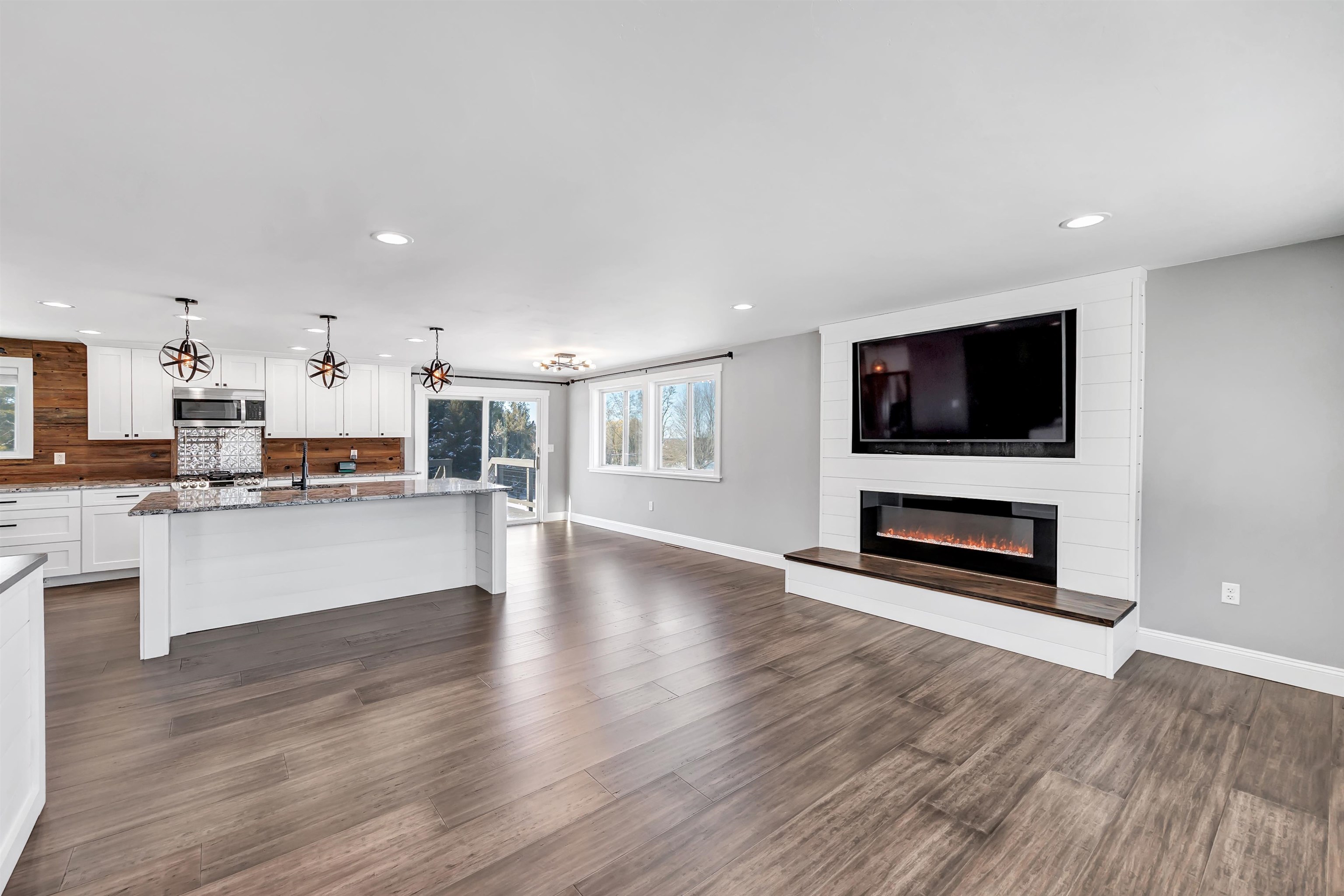 4224 Cth Pp De Pere, WI 54115 - Photo 9 of 67