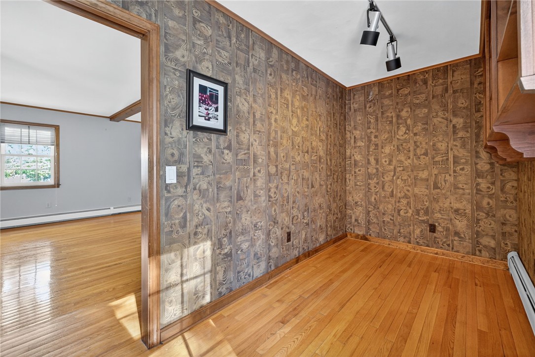 26 Windward Drive Westerly, RI 02891 - Photo 9 of 41 Office or library off of living room