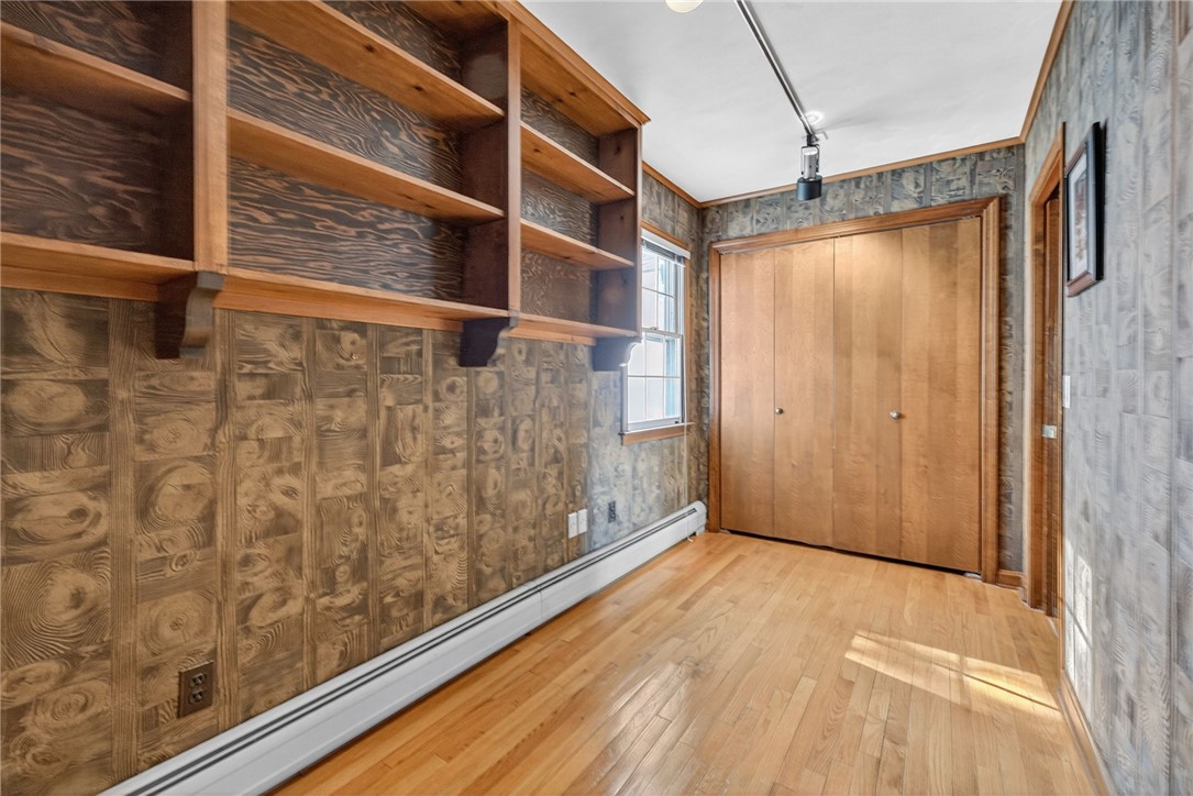 26 Windward Drive Westerly, RI 02891 - Photo 10 of 41 Office or library