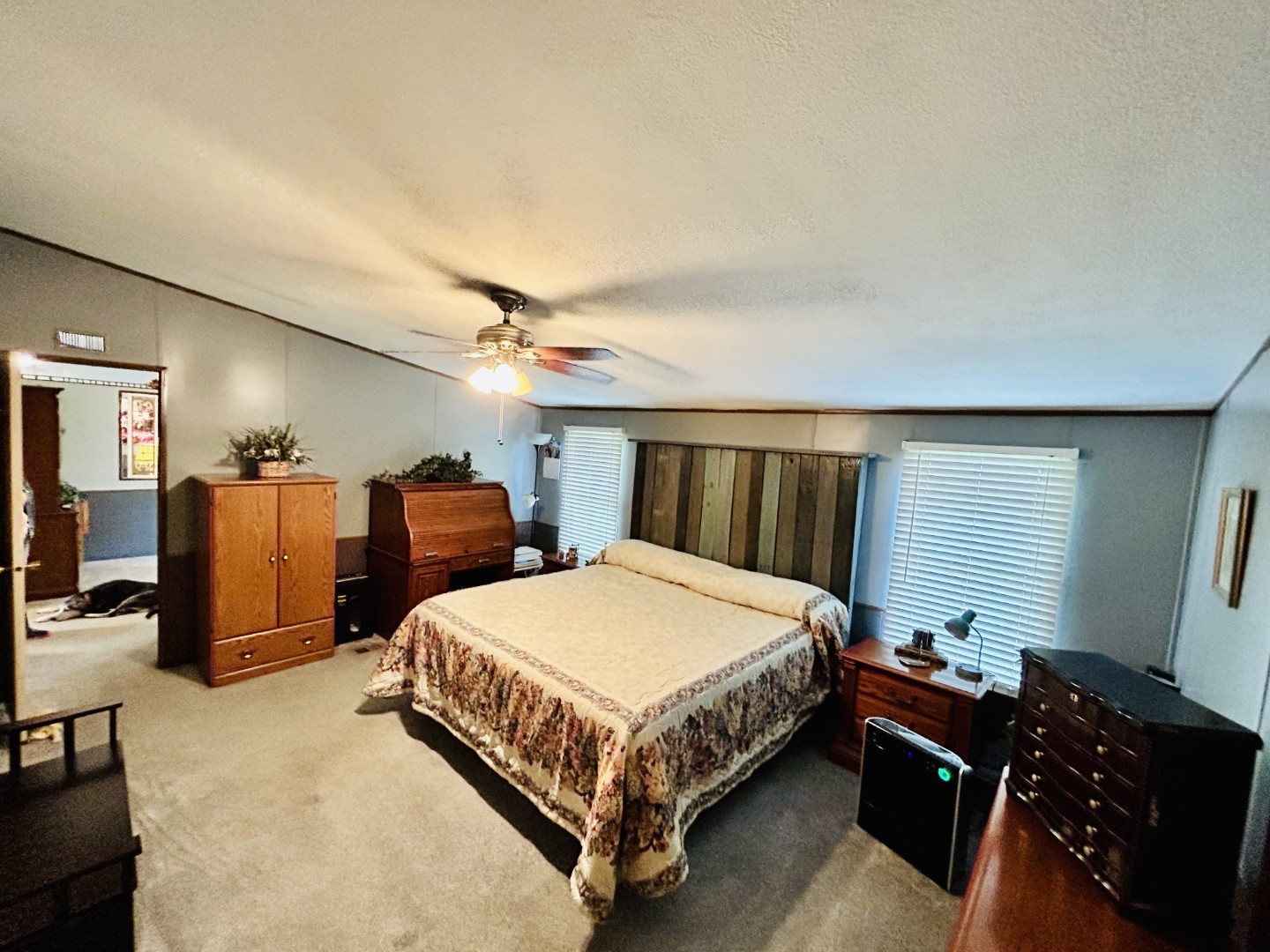 1575 Taylor Road Manchester, TN 37355 - Photo 13 of 28 a bedroom with bed and window