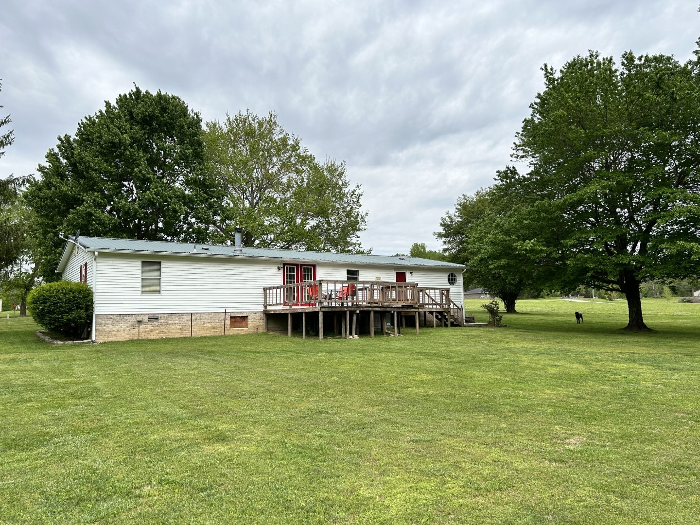 1575 Taylor Road Manchester, TN 37355 - Photo 23 of 28 a view of a house with a yard