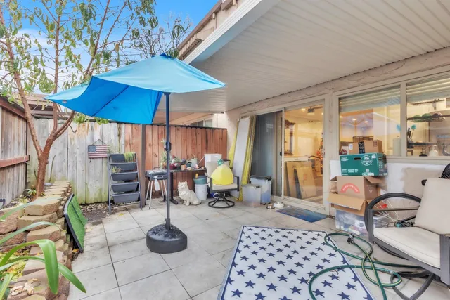 $279,900 | 6064 Vía Casitas, Carmichael, CA 95608