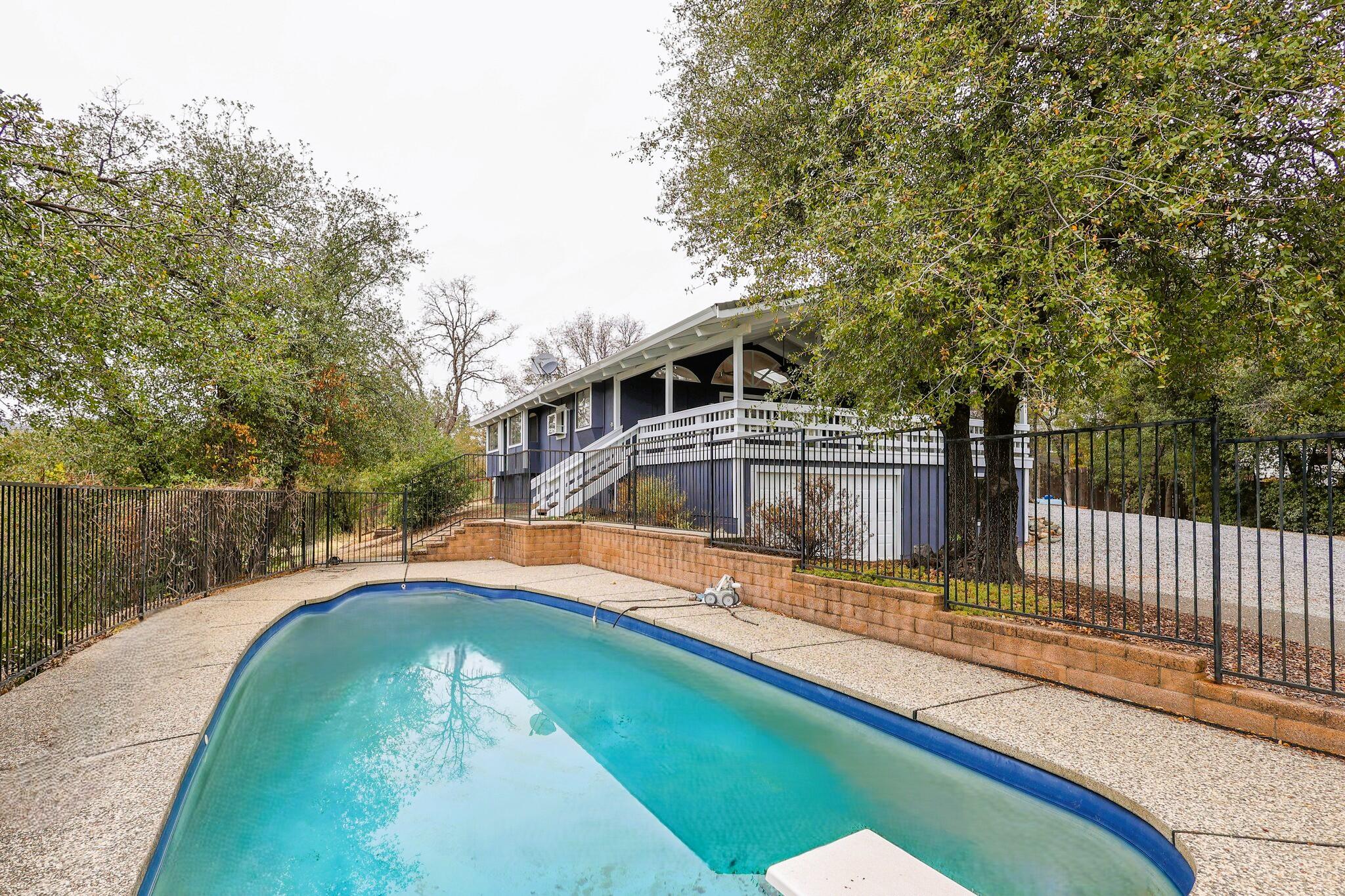 8781 Simmons Road Redding, CA 96001 - Photo 1 of 35 26-web-or-mls-8Q0A1419