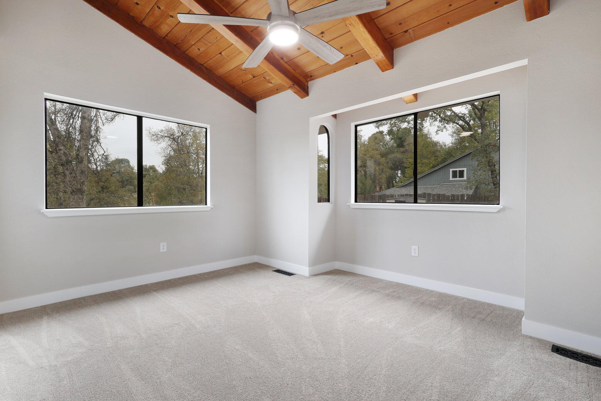 8781 Simmons Road Redding, CA 96001 - Photo 9 of 35 7-web-or-mls-8Q0A1283