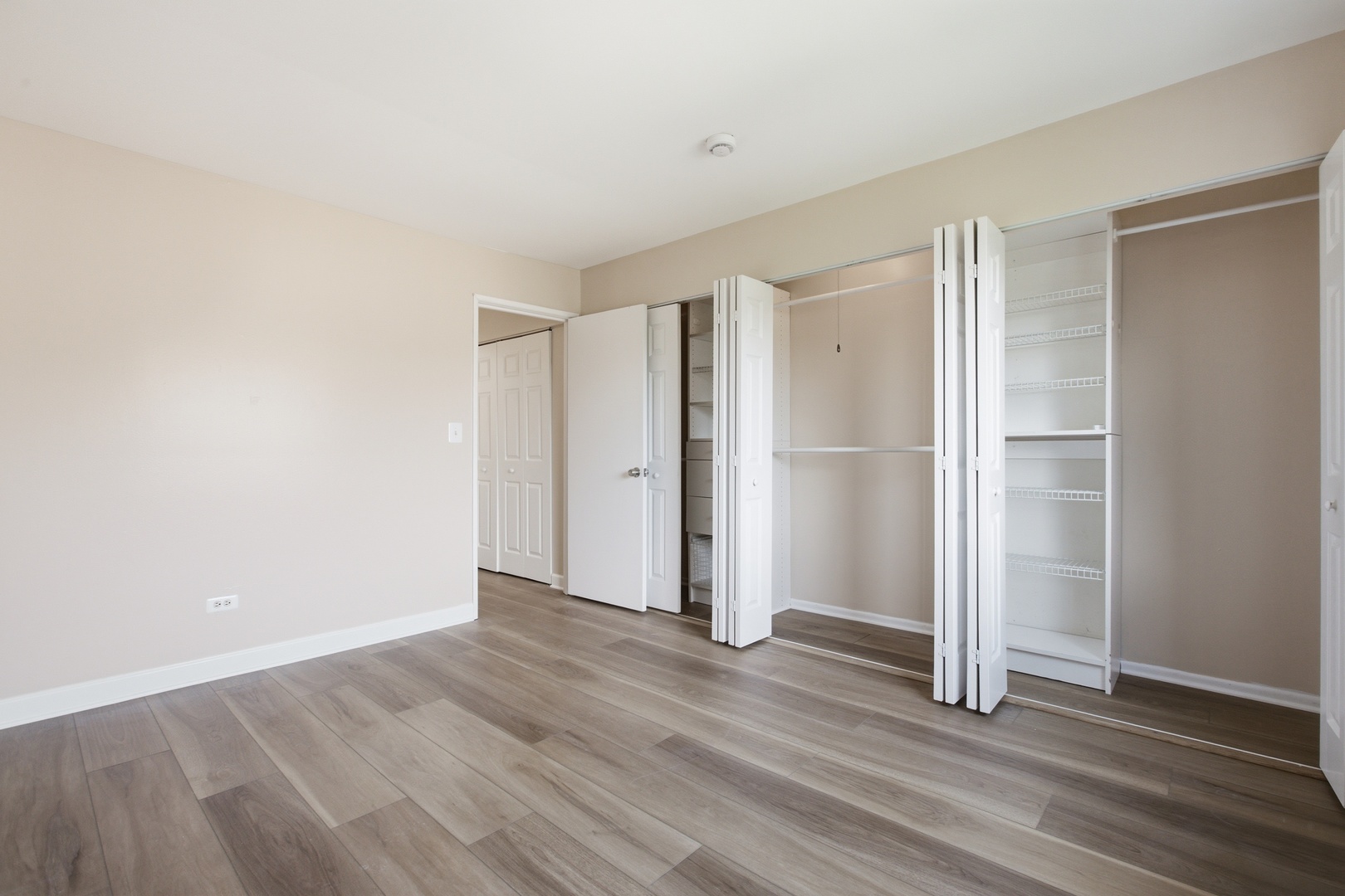 3511 Central Road, Unit 302 Glenview, IL 60025 - Photo 14 of 21