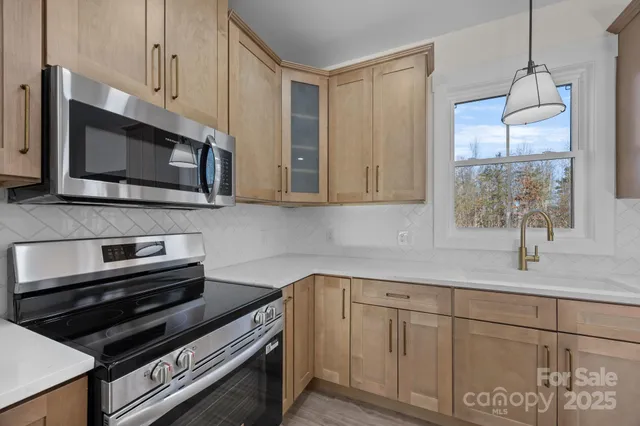 $400,000 | 95 Lexxi Lane, Unit 3, Tryon, NC 28782