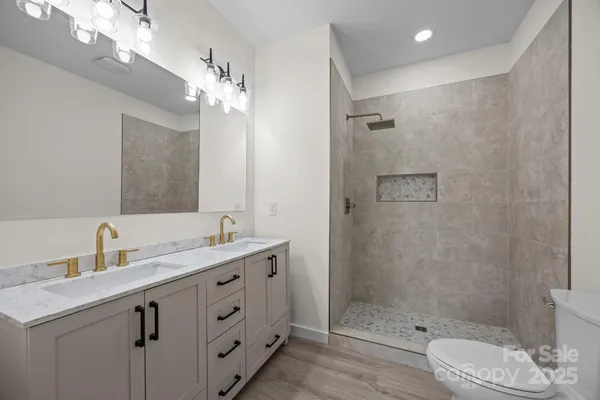 $400,000 | 95 Lexxi Lane, Unit 3, Tryon, NC 28782