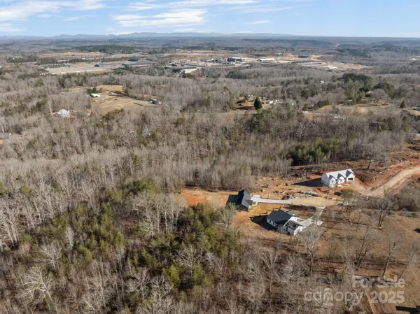 $400,000 | 95 Lexxi Lane, Unit 3, Tryon, NC 28782