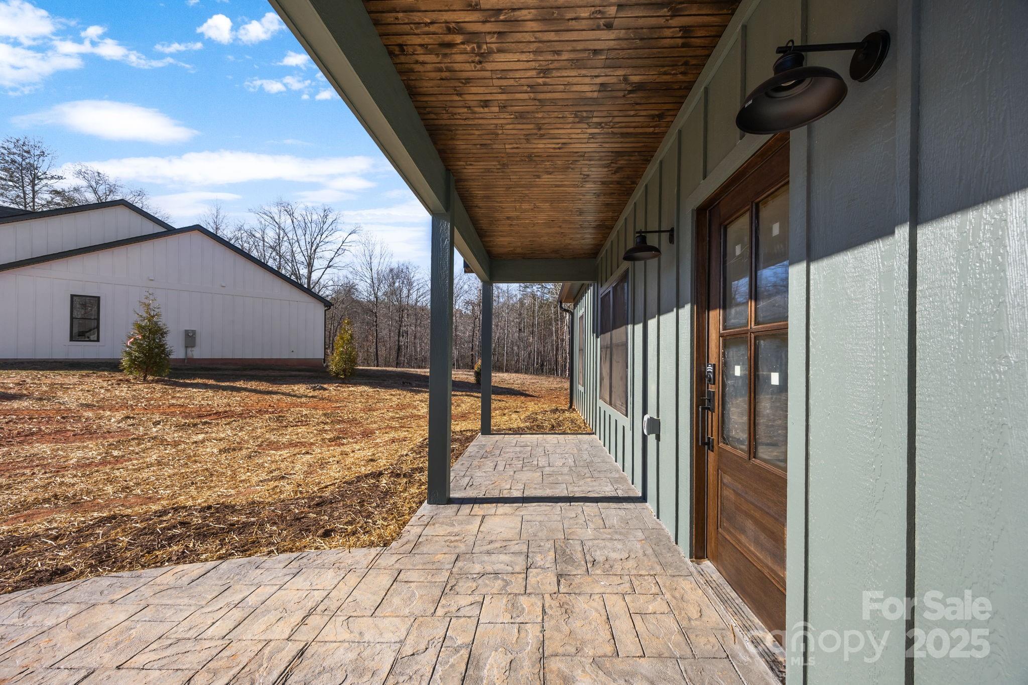 95 Lexxi Lane, Unit 3 Tryon, NC 28782 - Photo 4 of 33