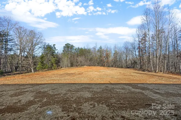 $400,000 | 95 Lexxi Lane, Unit 3, Tryon, NC 28782