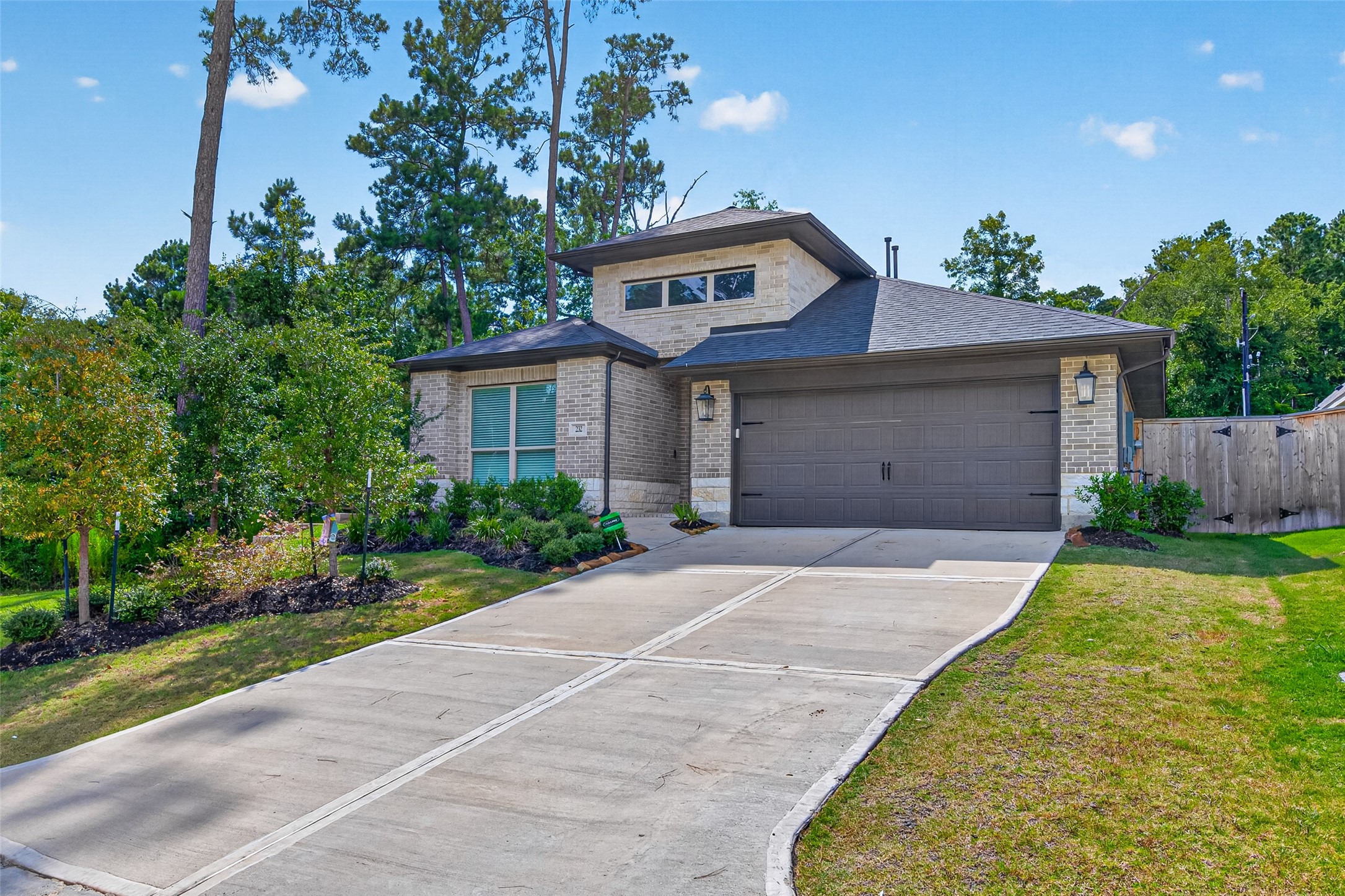 232 West Netleaf Court Montgomery, TX 77316 - Photo 4 of 50