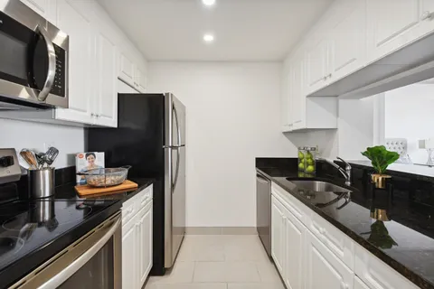 $699,000 | 1 2nd Street, Unit 2506, Jersey City, NJ 07302