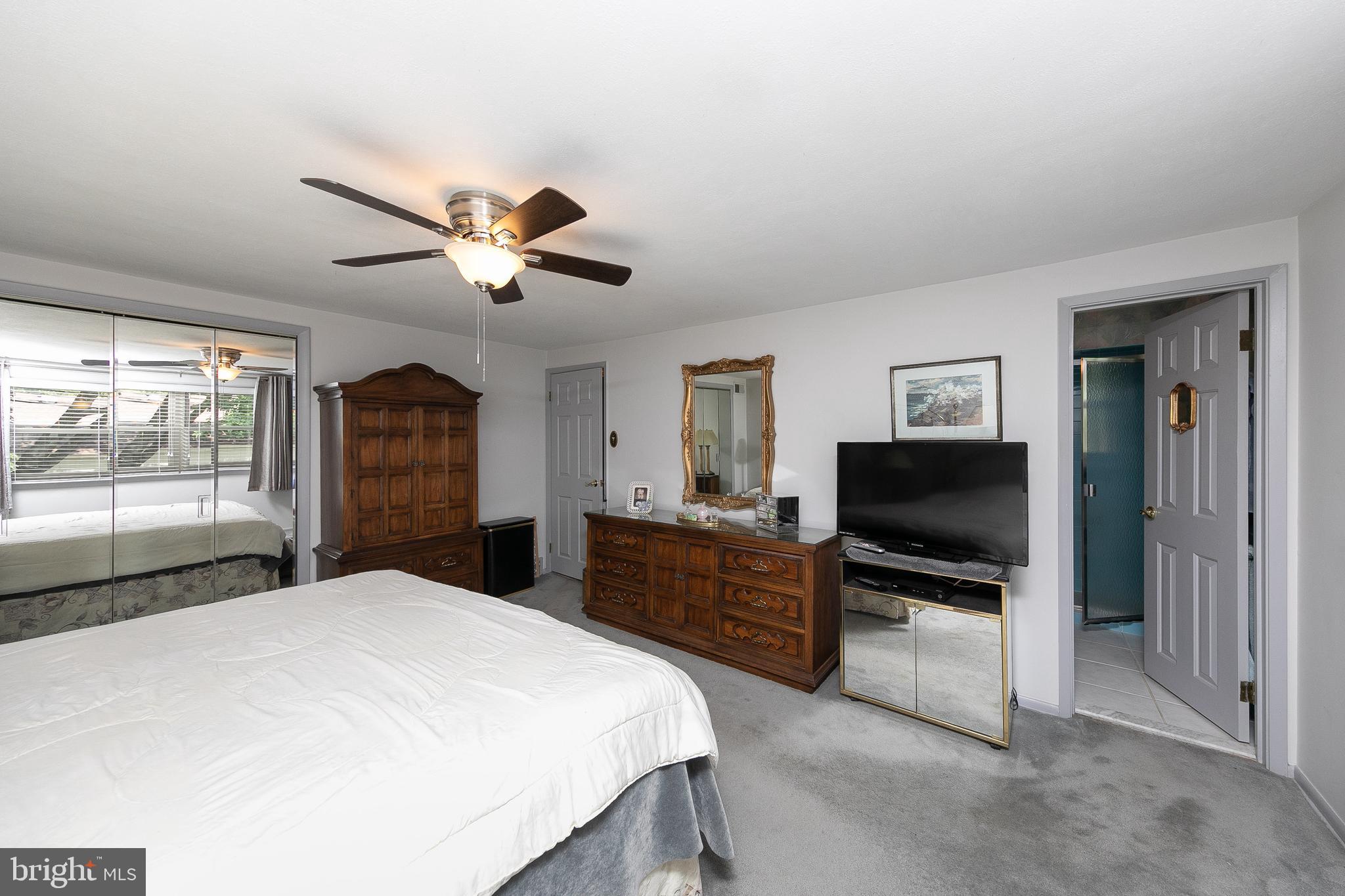 9748 Glenhope Road Philadelphia, PA 19115 - Photo 21 of 33