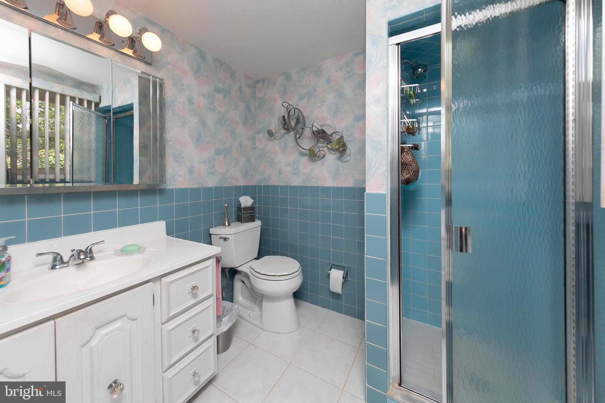 9748 Glenhope Road Philadelphia, PA 19115 - Photo 22 of 33
