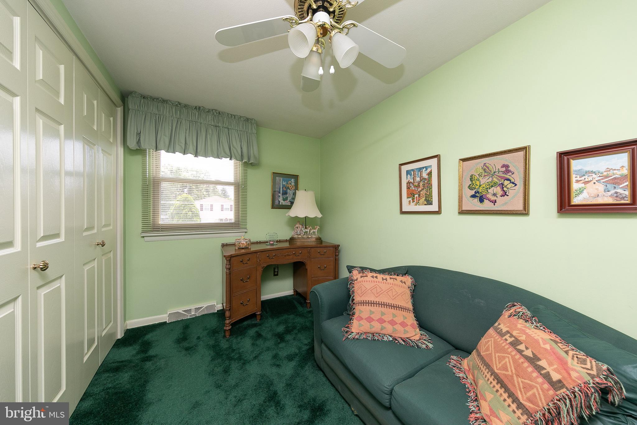 9748 Glenhope Road Philadelphia, PA 19115 - Photo 24 of 33