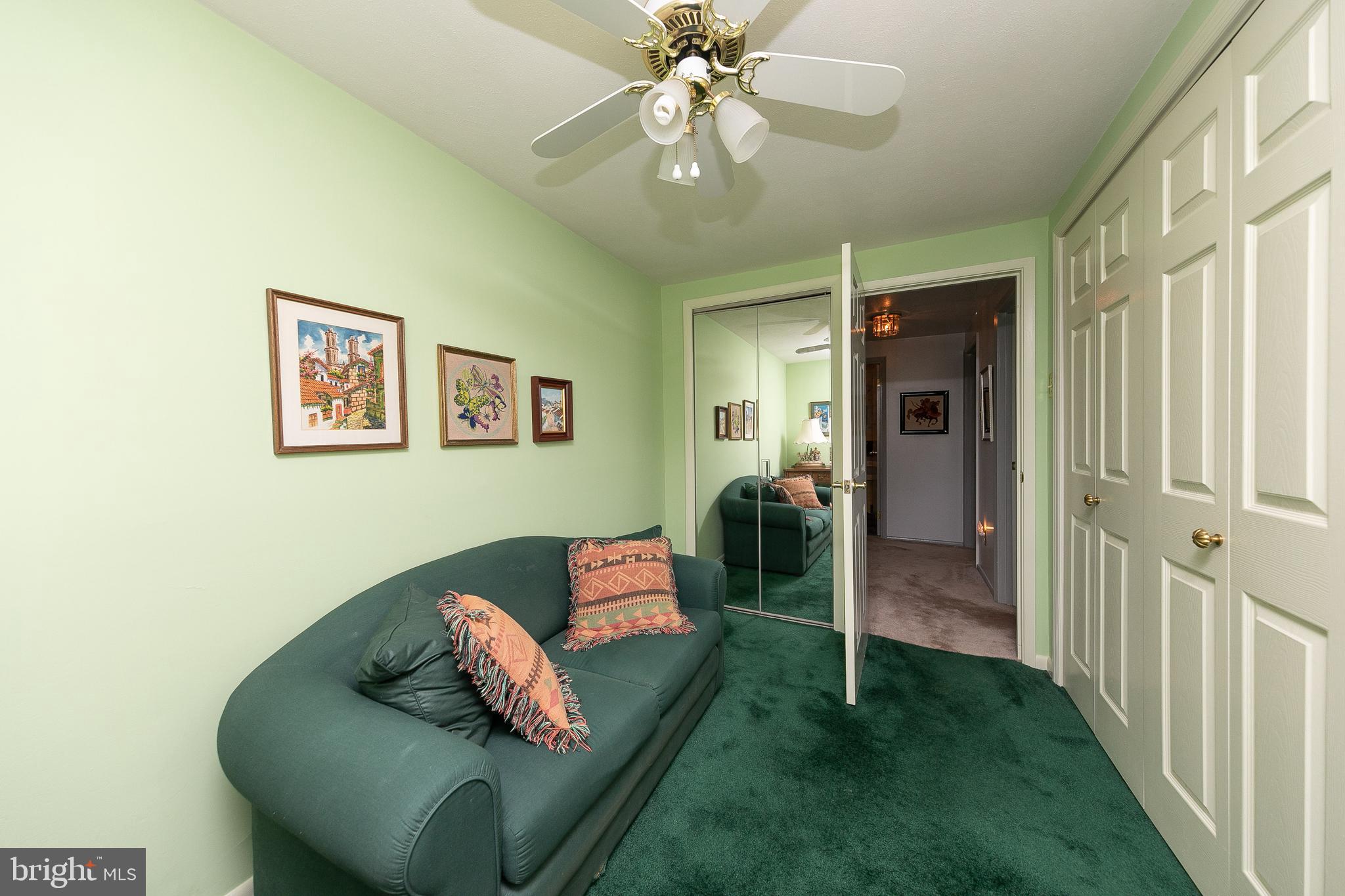 9748 Glenhope Road Philadelphia, PA 19115 - Photo 25 of 33