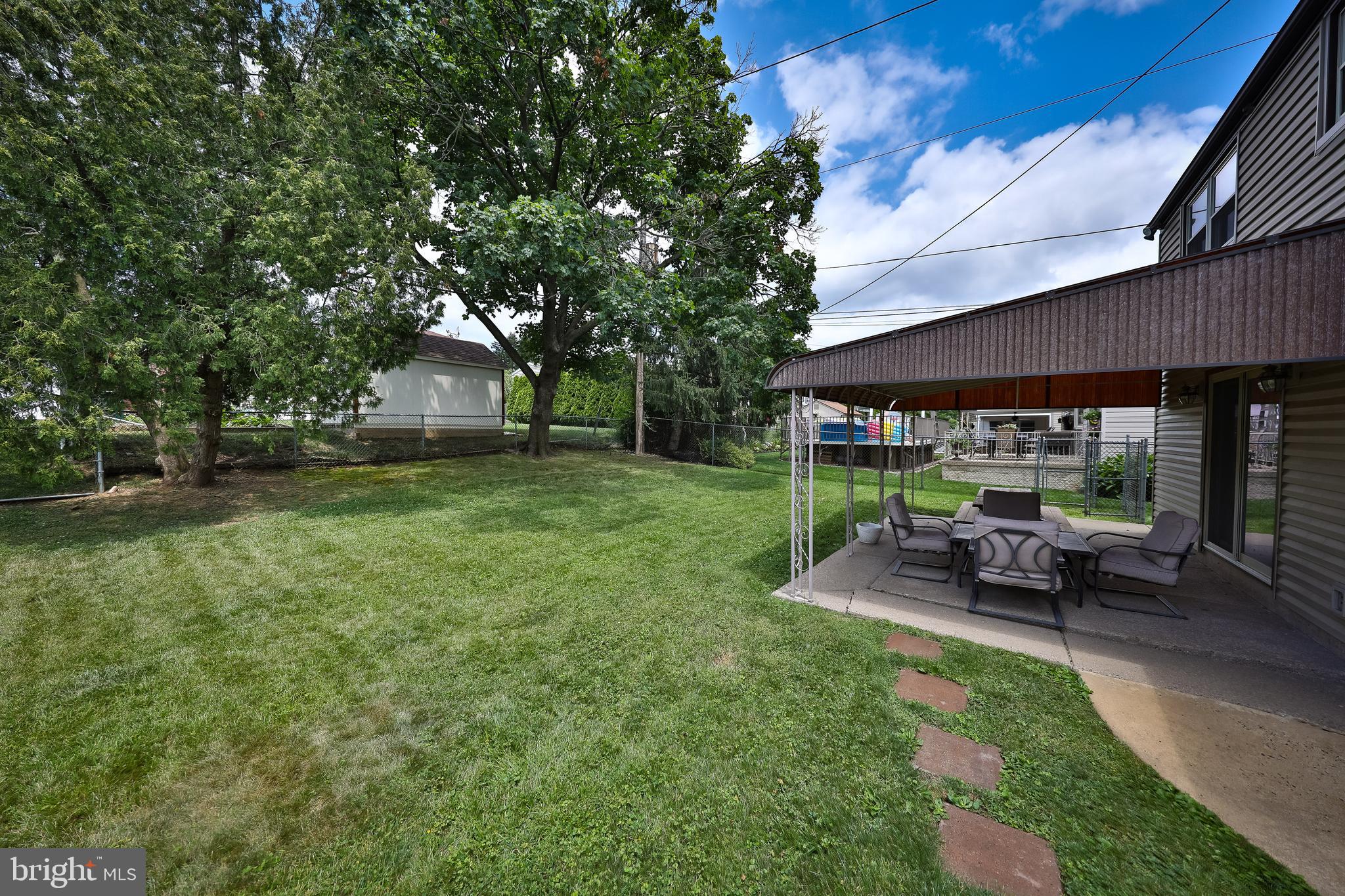 9748 Glenhope Road Philadelphia, PA 19115 - Photo 28 of 33