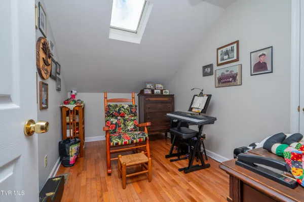 $282,500 | 2030 West Manor Court, Unit 2030, Kingsport, TN 37660