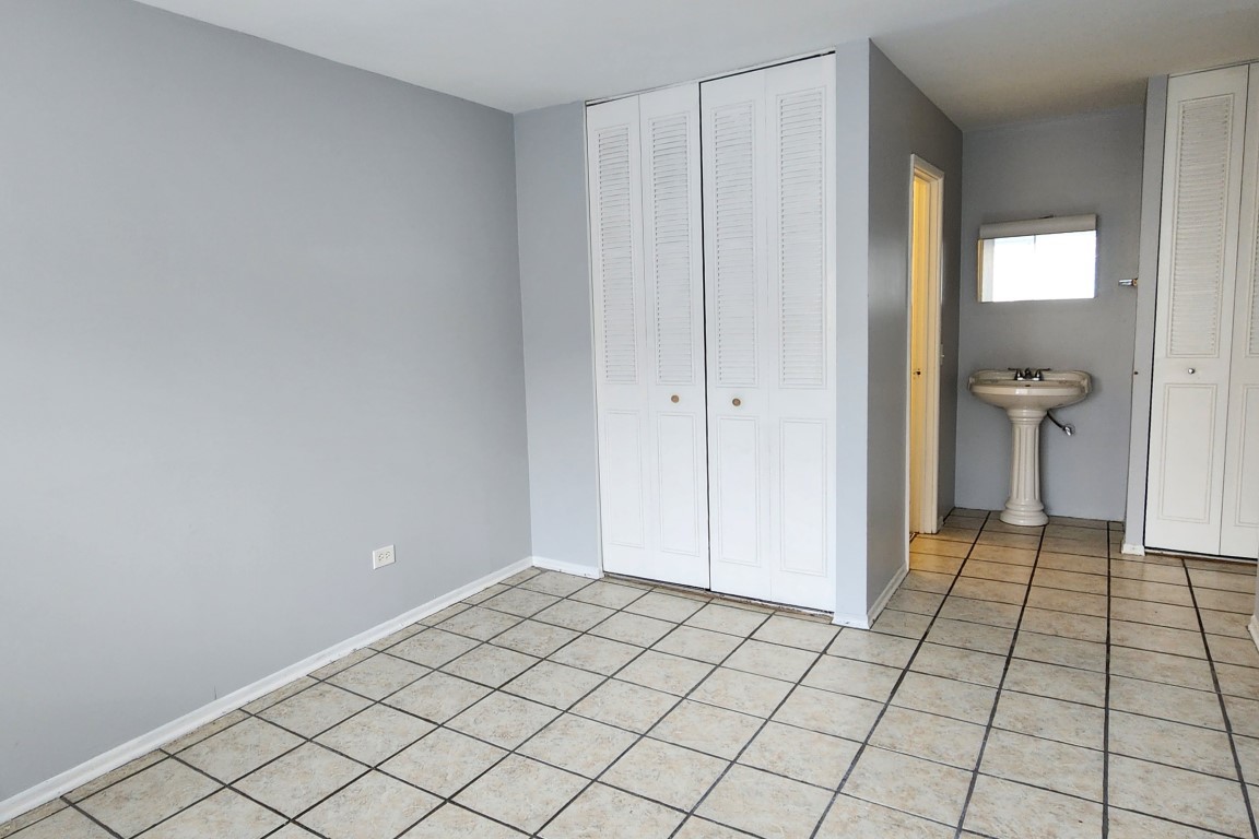 5100 North Sheridan Road, Unit 504 Chicago, IL 60640 - Photo 12 of 16 Gallery Image 12