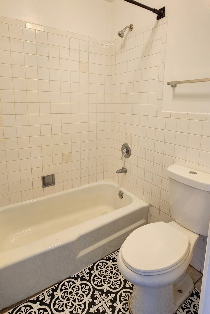 5100 North Sheridan Road, Unit 504 Chicago, IL 60640 - Photo 13 of 16 Gallery Image 13