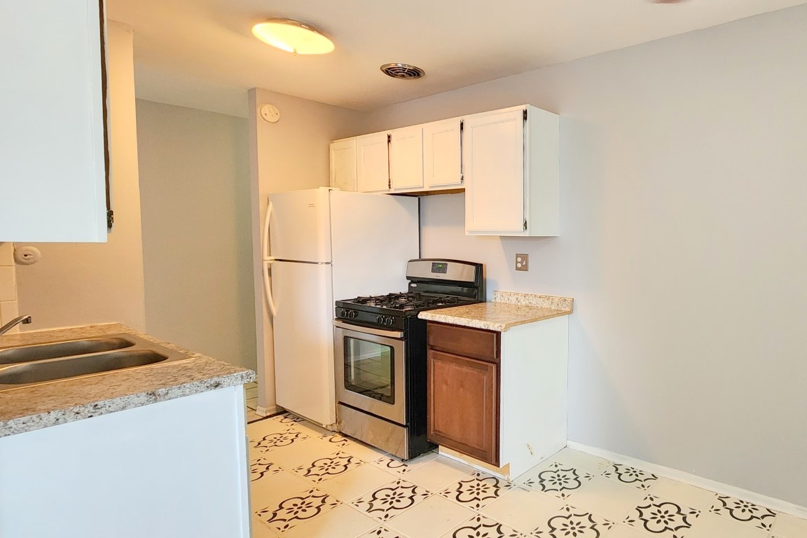5100 North Sheridan Road, Unit 504 Chicago, IL 60640 - Photo 8 of 16 Gallery Image 8
