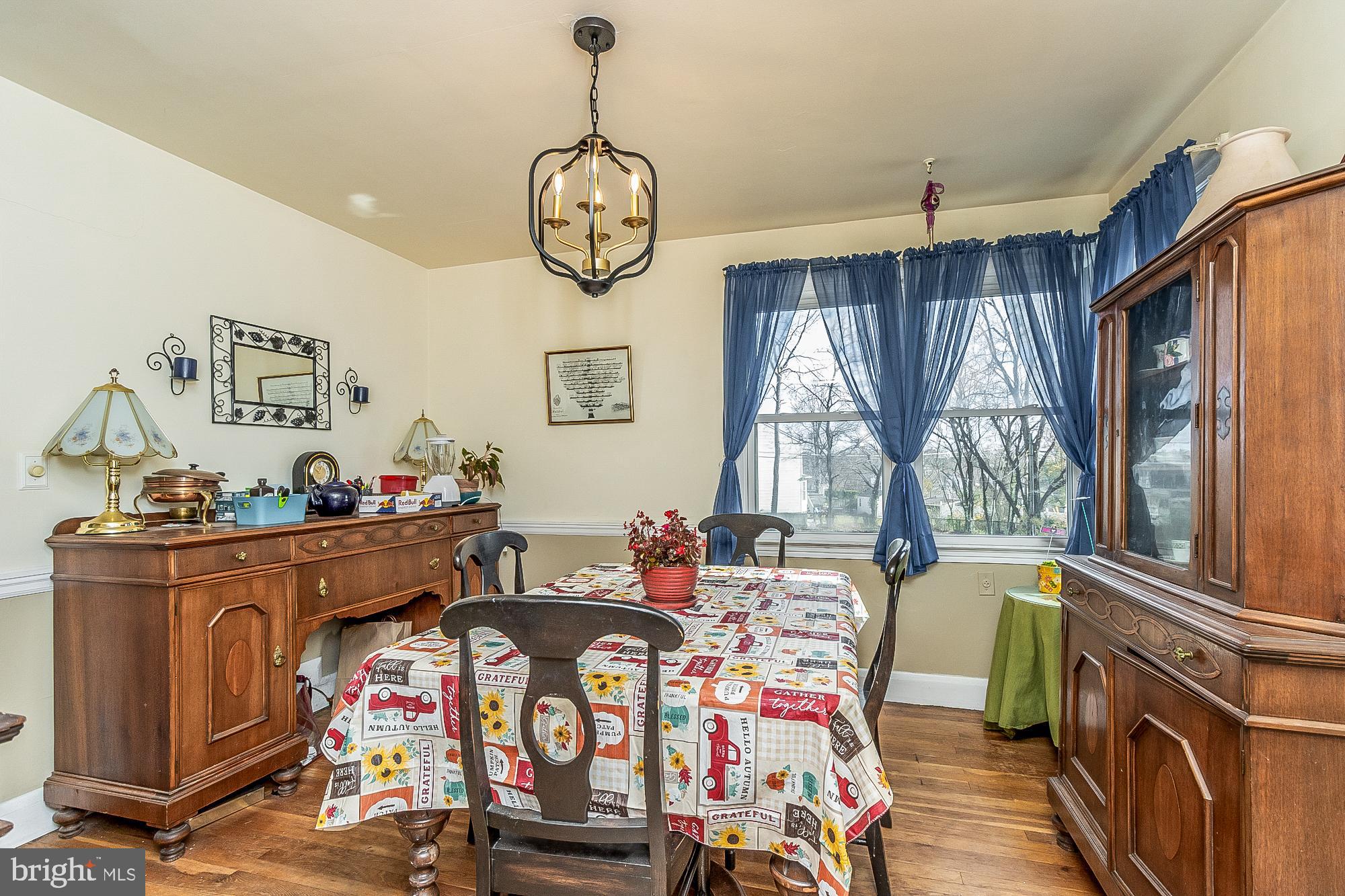 2645 Spring Road Parkville, MD 21234 - Photo 15 of 47 Plenty of natural light.